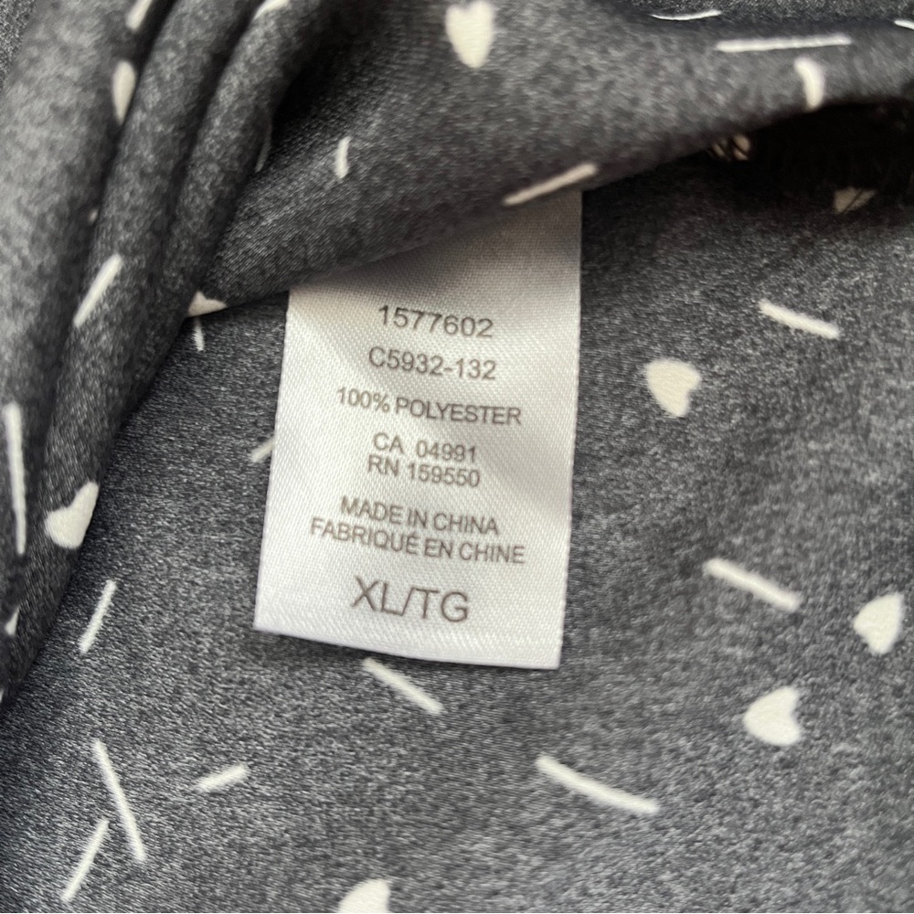 NWOT • Dalia Black and White Cap Sleeve Blouse - Picture 3 of 8